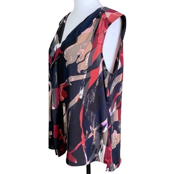 Cleo Sleeveless Ruffled Blouse - Picture 4 of 11